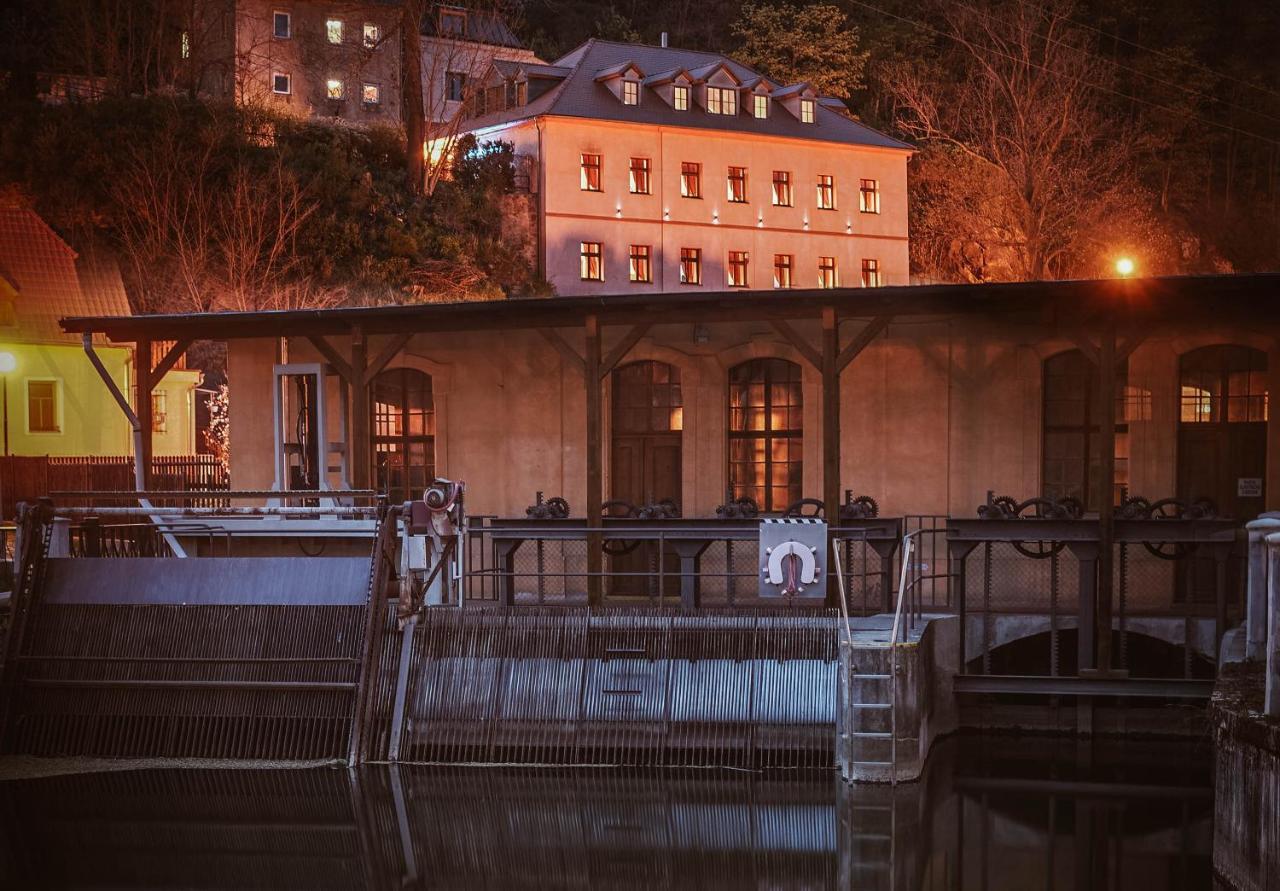 Hotel Stein Elbogen Loket Exteriör bild